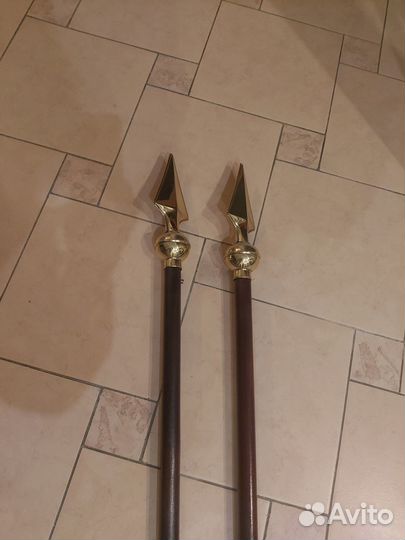 Древко и подставка для знамен