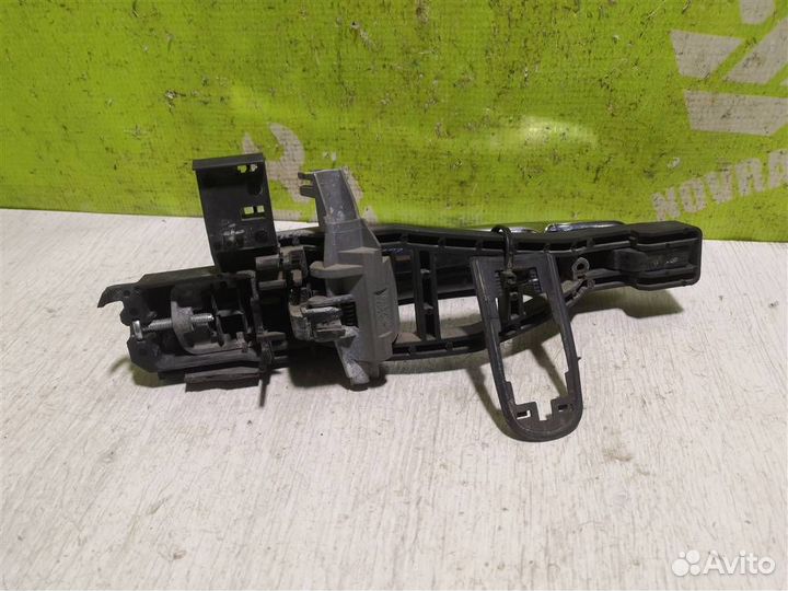 Ручка двери задней наружная левая Ford Focus 2 08