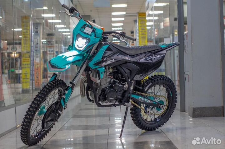 Мотоцикл Avantis A6 черный