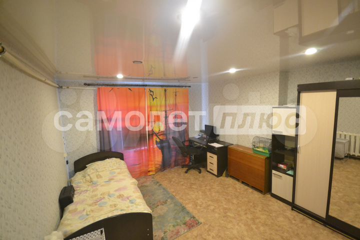 Дом 198 м² на участке 15 сот.