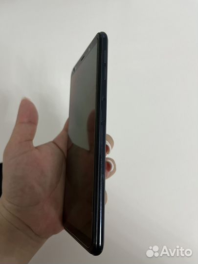 Samsung Galaxy A7 (2018), 4/64 ГБ