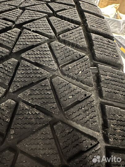 Bridgestone Blizzak DM-V2 235/65 R18 106S