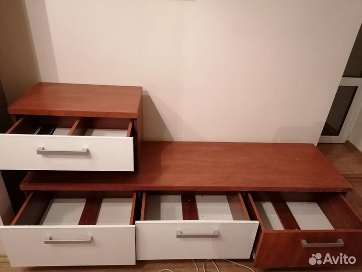 Набор ящиков и полок