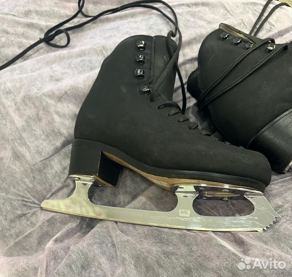 Фигурные коньки risport Excellence 245