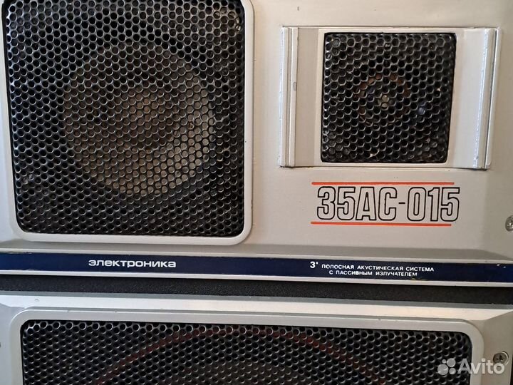 Акустические колонки большие