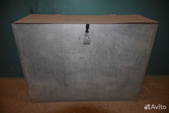 Ящик металлический в подъезд