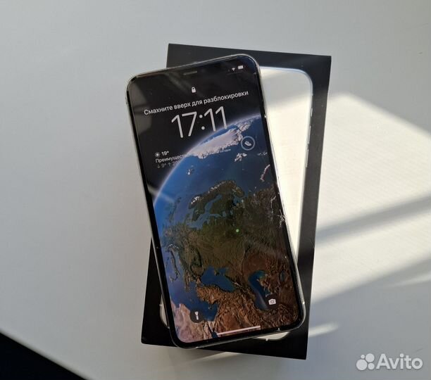 iPhone 11 Pro Max, 64 ГБ