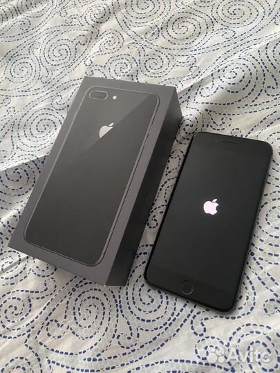 iPhone 8 Plus, 64 ГБ