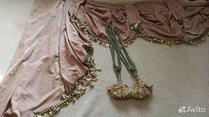 Ламбрекен, кисти-подхваты