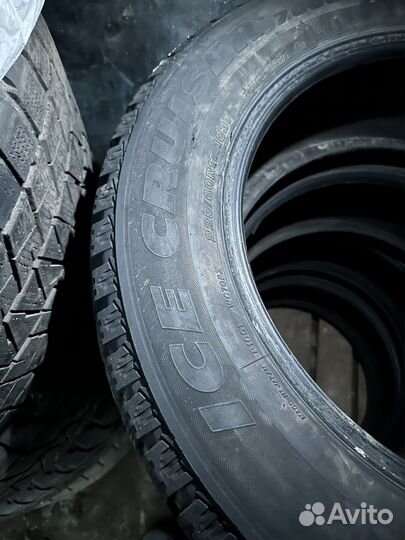 Bridgestone Ice Cruiser 7000 225/60 R17 103T