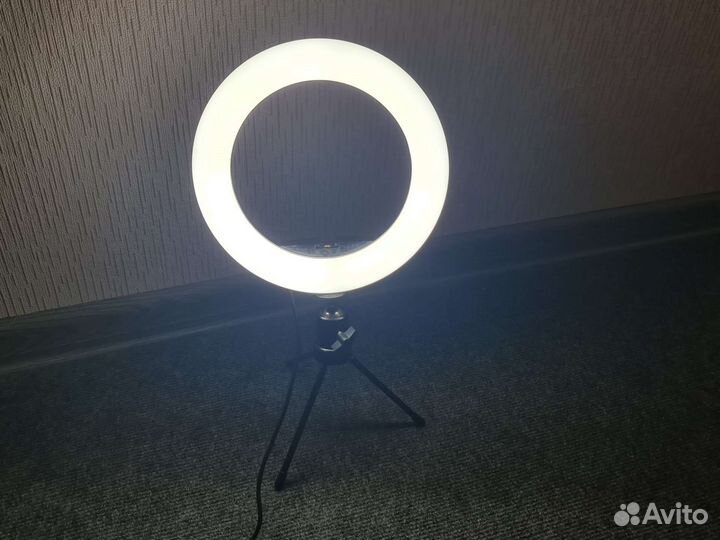 Кольцевая лампа mj 20 - 20 см в диаметре