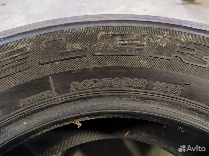 Bridgestone Dueler H/T 245/70 R16