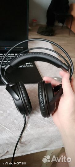 Студийные наушники audio technica ATH-AVC500