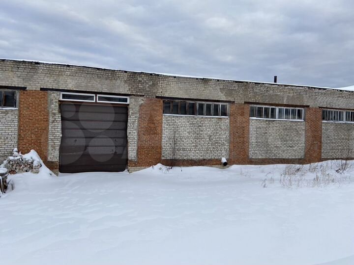 Гараж, > 30 м²