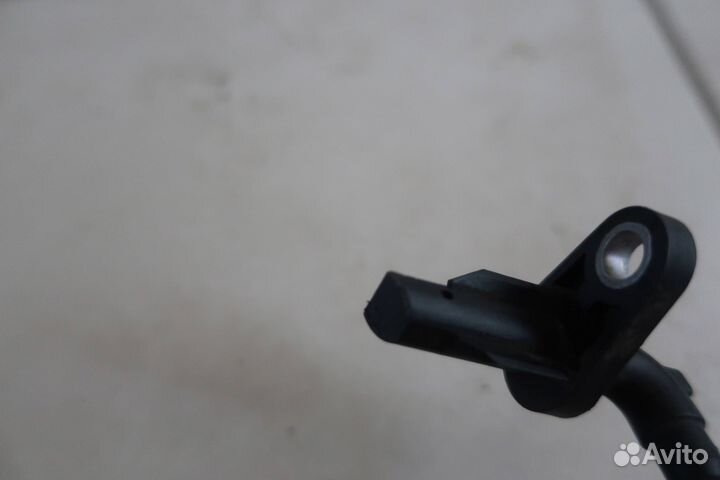 Датчик ABS задний левый 479000527R Almera G15