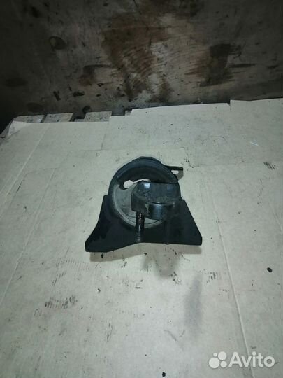 Подушка двигателя Toyota Carina E Тойота Карина Е
