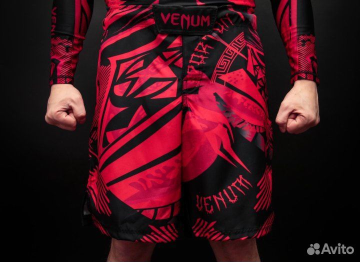 Комплект: рашгард шорты Venum gladiator red