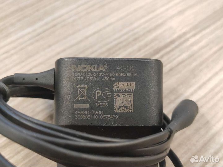 Зарядное устройство для телефона Nokia