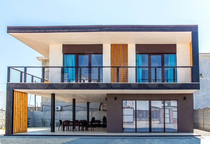 Дом 145 м² на участке 4 сот.