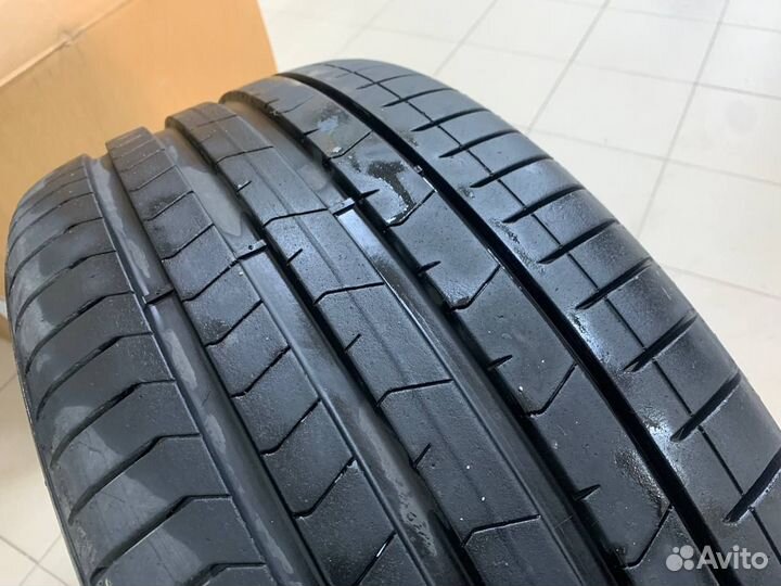 Pirelli P Zero 255/35 R21 98W