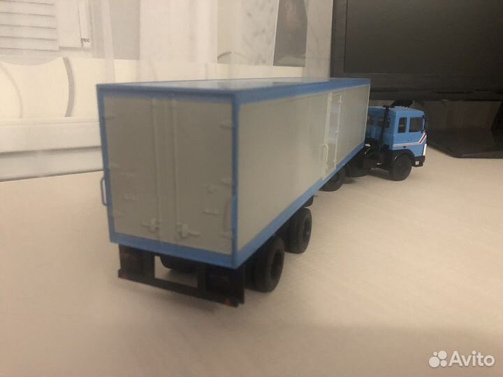Маз-5432 с полуприцепом одаз-9786
