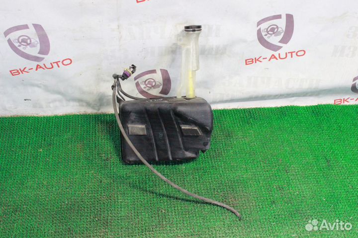 Бачок стеклоомывателя Chevrolet Tahoe GMT400