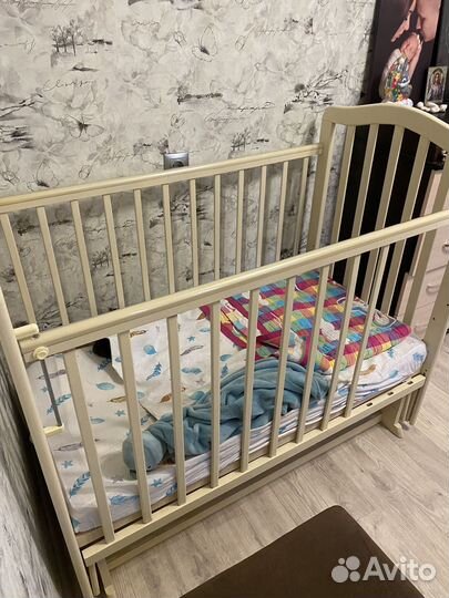 Кроватка детская для новорожденых