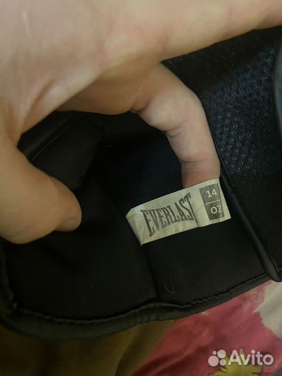 Боксерские перчатки 14 oz everlast