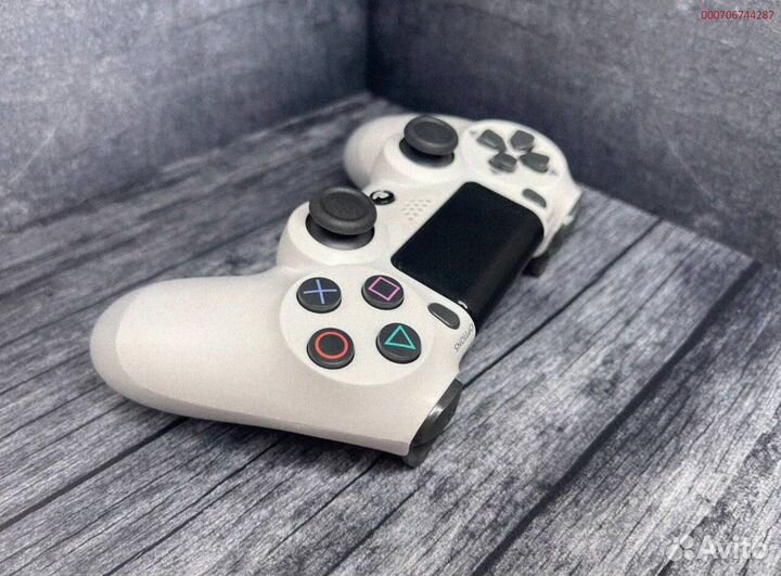 Геймпад DualShock 4