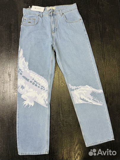 Джинсы Lacoste