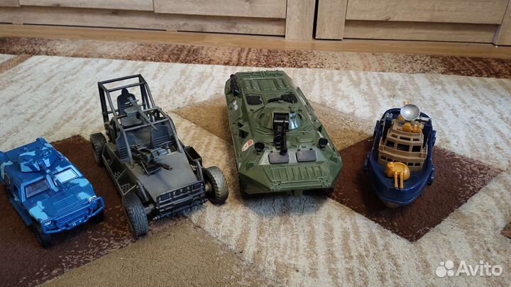 Игрушки пакетом машины