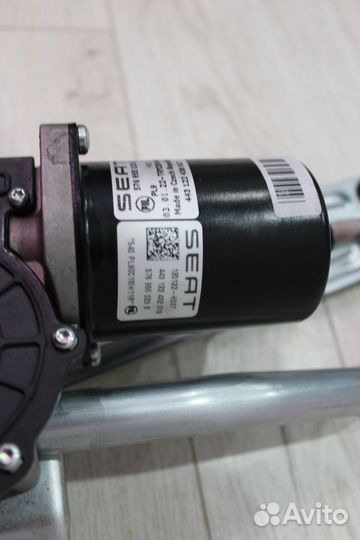 Трапеция дворников Skoda Karoq/VW Taos 576955023B