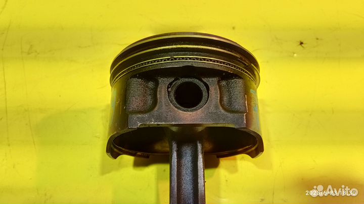 Поршень для Mitsubishi Lancer 9