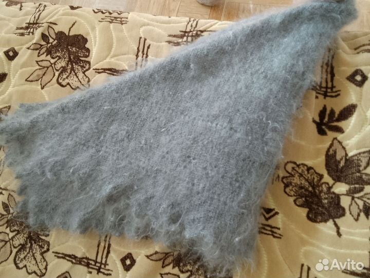 Пуховый платок большой