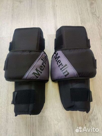 Защита колен вратаря Sr