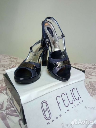 Кожаные босоножки 40р