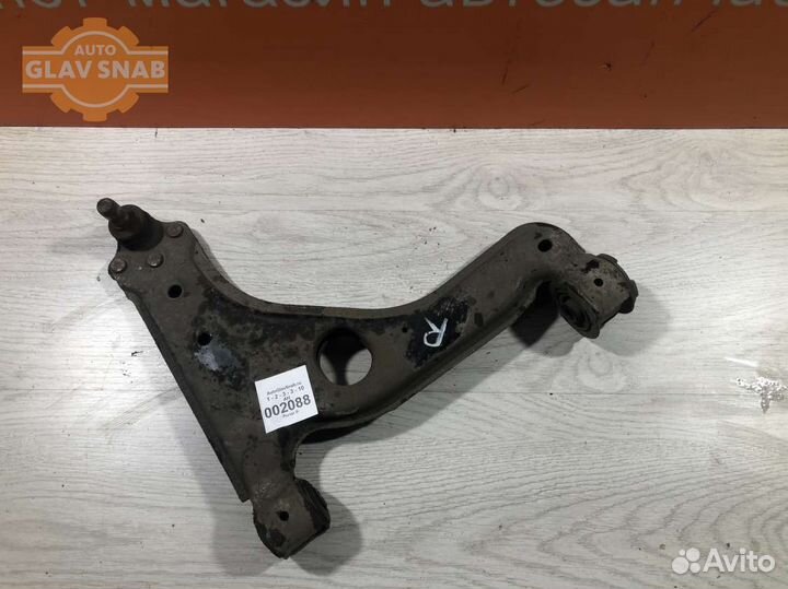 Рычаг правый Opel Astra H