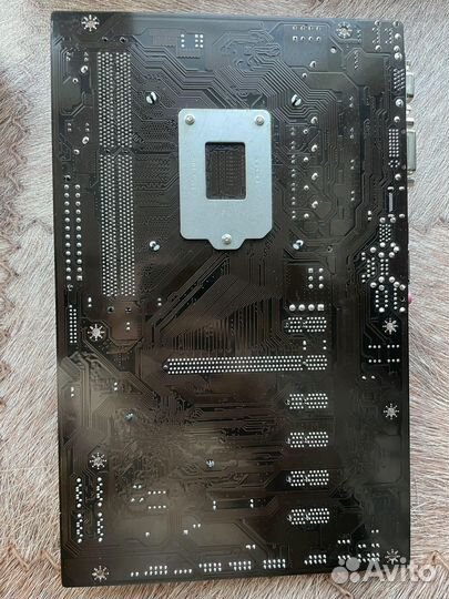 Связка LGA1150 Colorful CF-H81A-BTC V20 / i3-4330