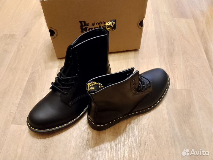 Dr Martens 1460 black smooth