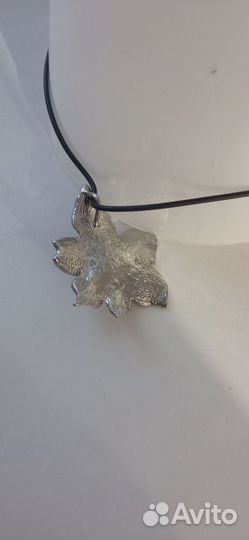 Подвеска на шею