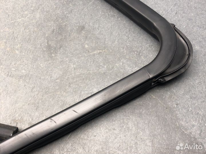 Пер прав уплотнитель Cube Z10