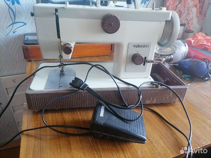 Швейная машина Чайка 134