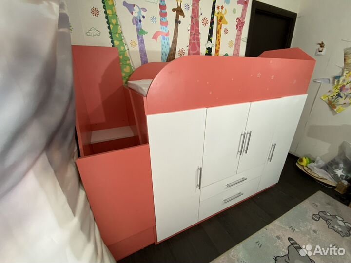 Детская кровать со шкафом