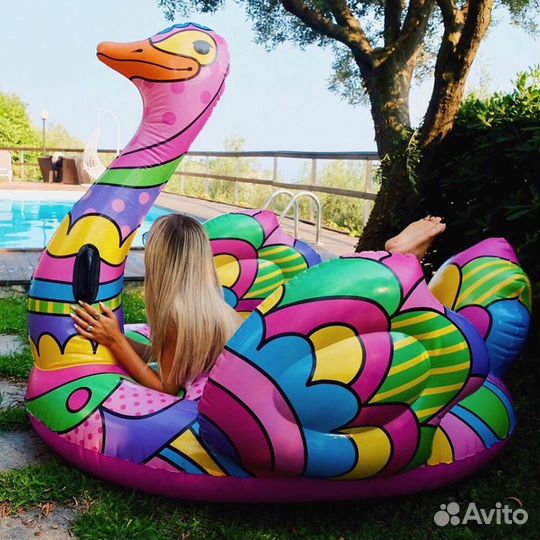 Плавательный матрас «Поп-арт страус» 190х166 см