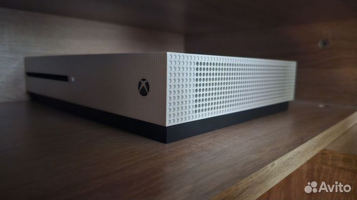 Xbox One s