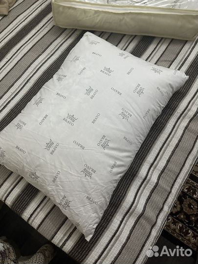 Подушки перьевые бу