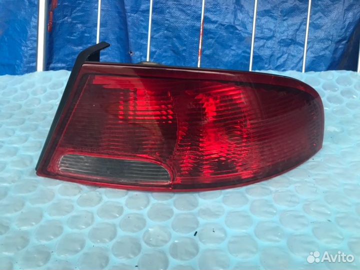 Фонарь задний правый Dodge Stratus jrdh41 2.7L V6