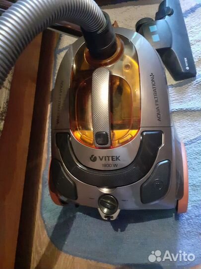 Пылесос Vitek