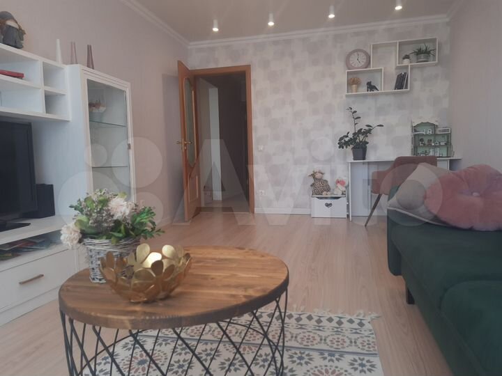 2-к. квартира, 66 м², 8/12 эт.