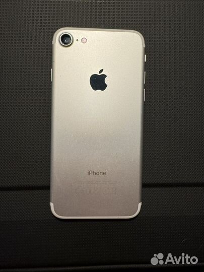 iPhone 7, 32 ГБ
